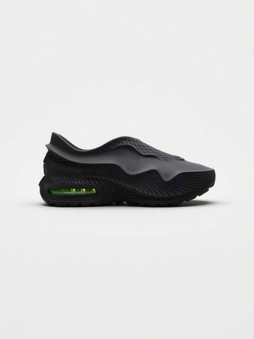 AM 1000 Slip-on Sneakers