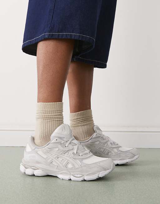 Air-Cushioned Lace-Up Sneakers