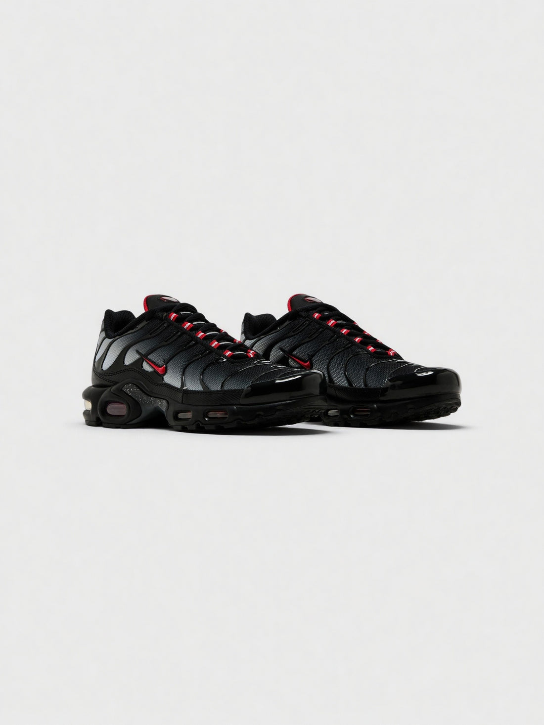 Air Plus-Inspired Gradient Lace-Up Sneakers