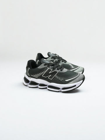 Black NB2000 Mesh Low-Top Lace-Up Sneakers