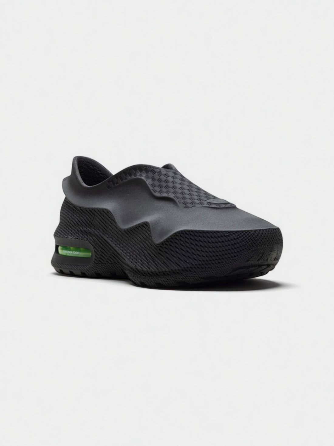 AM 1000 Slip-on Sneakers